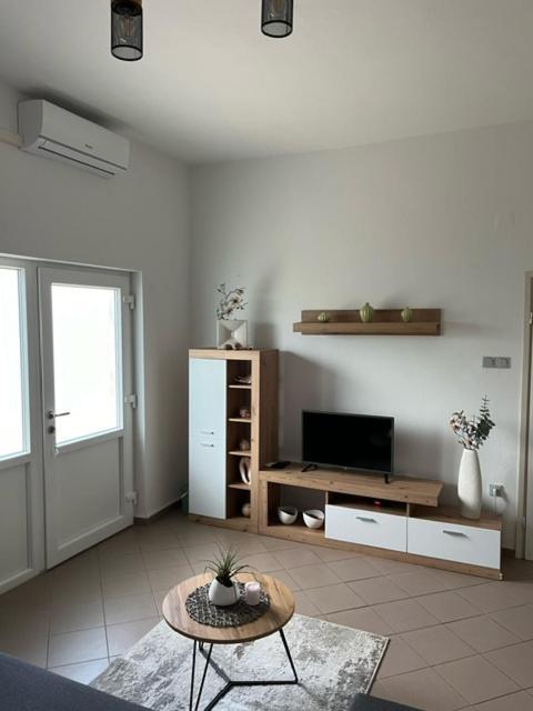 Apartman Laura 드라말리 객실 사진